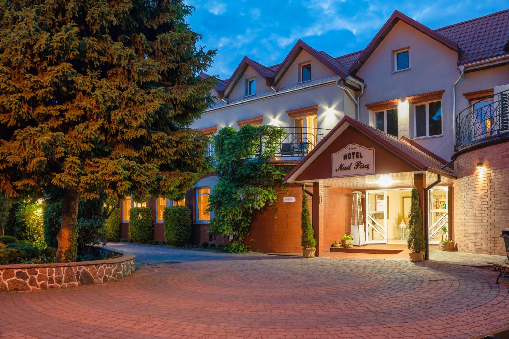 Hotel Nad Pisa Pisz Bagian luar foto