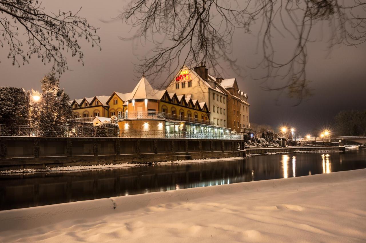 Hotel Nad Pisa Pisz Bagian luar foto