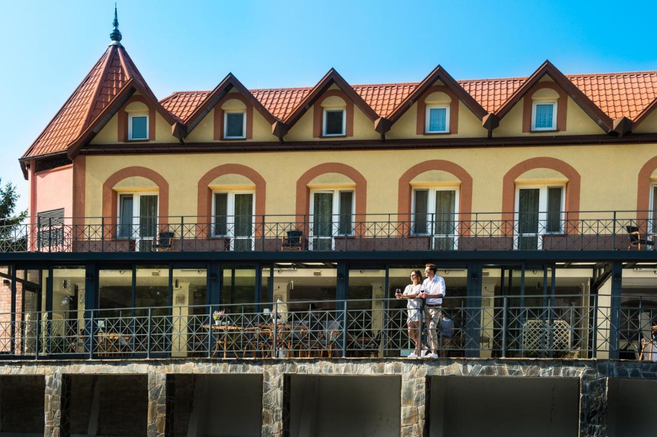 Hotel Nad Pisa Pisz Bagian luar foto