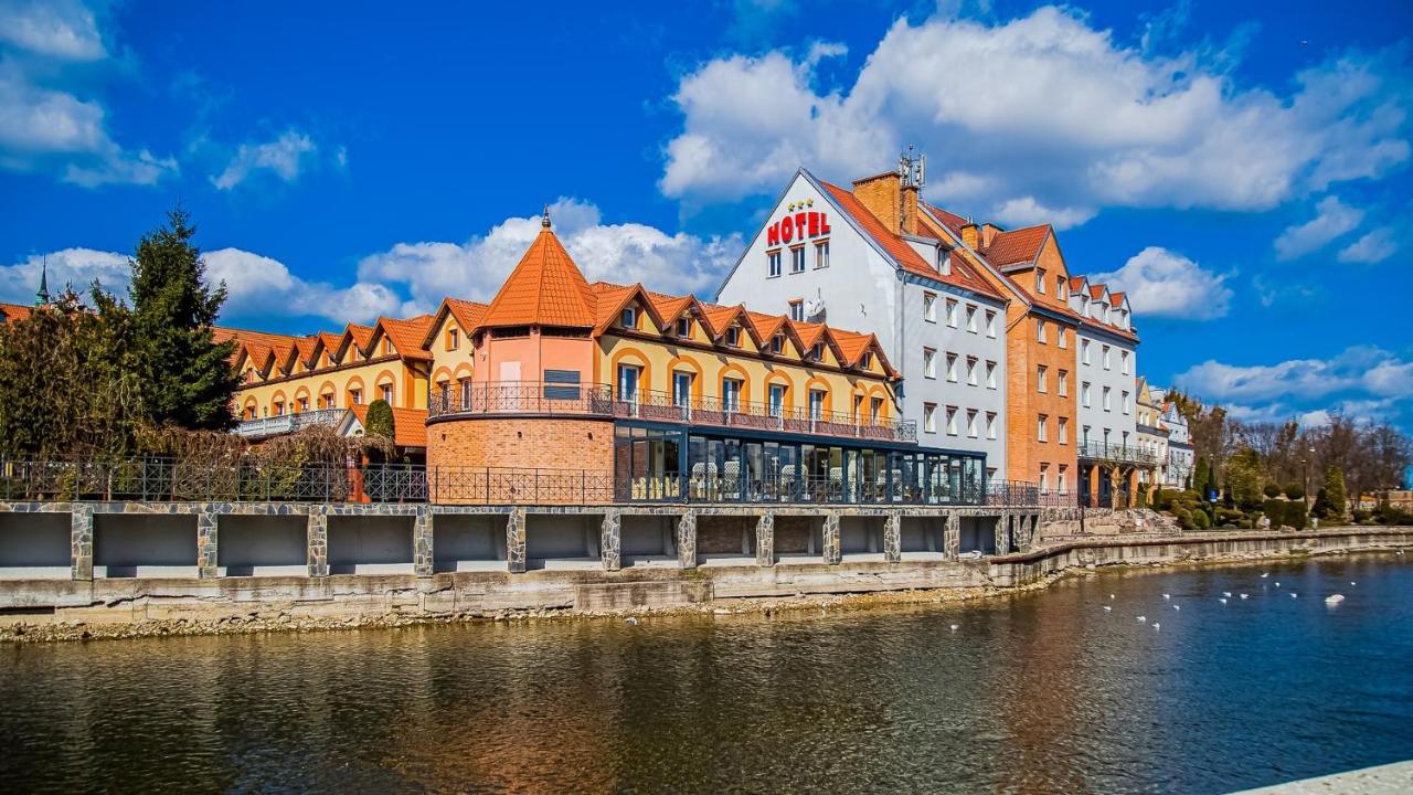 Hotel Nad Pisa Pisz Bagian luar foto