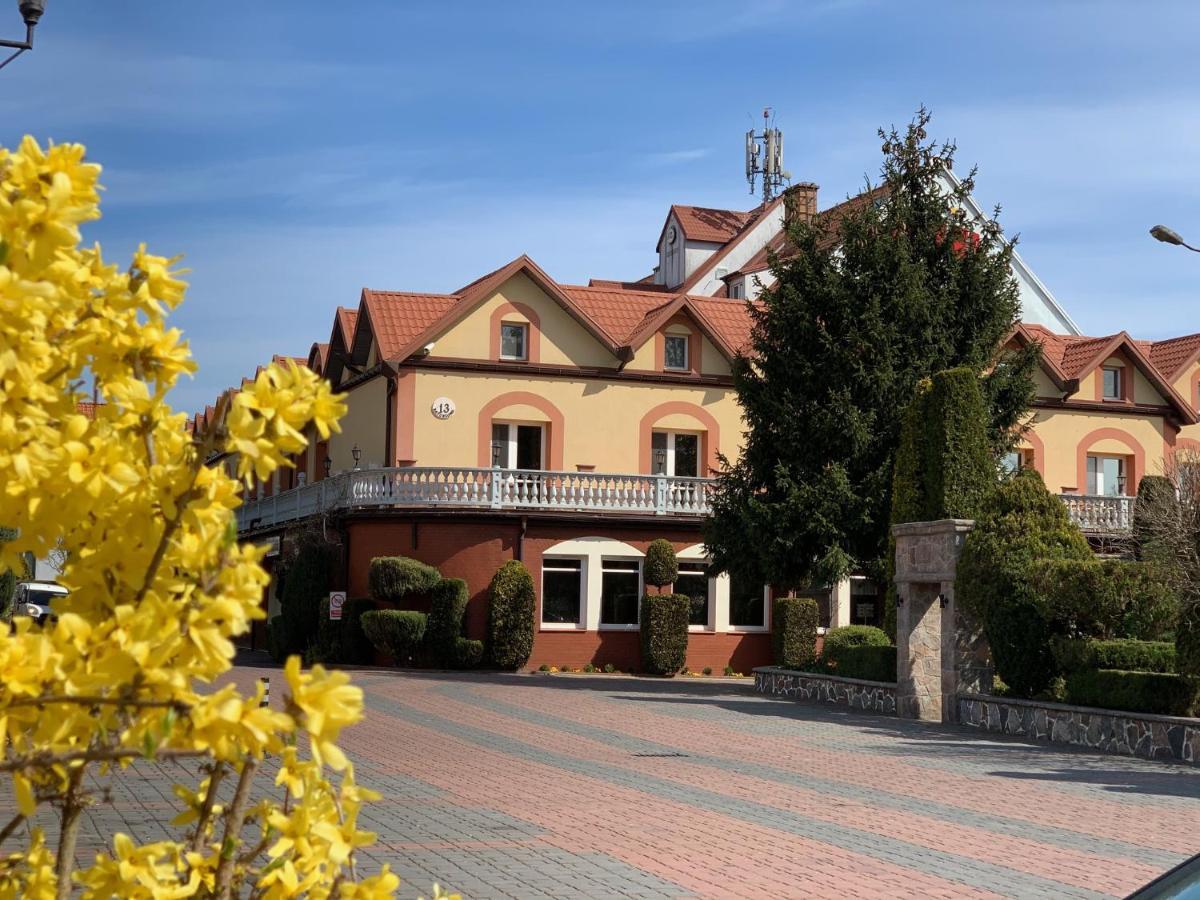 Hotel Nad Pisa Pisz Bagian luar foto